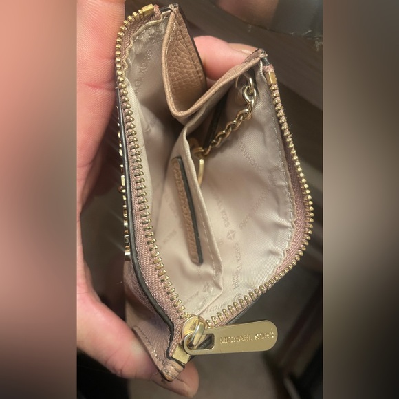 Michael Kors Wallet - Picture 7 of 9